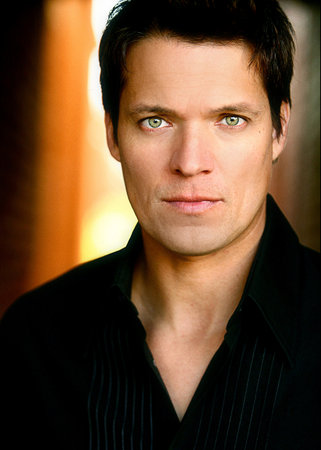 Datei:Alex Mendoza.jpg