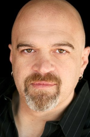 Datei:Mitch Lewis.jpg