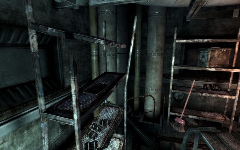 Datei:Dean's Electronics Warringon Station.jpg