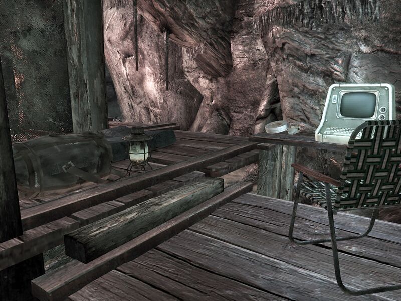 Datei:Grand Staircase duffle bag.jpg