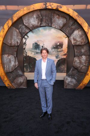 FOTV S1 Amazon Fallout Global Red Carpet Premiere Event 61.jpg