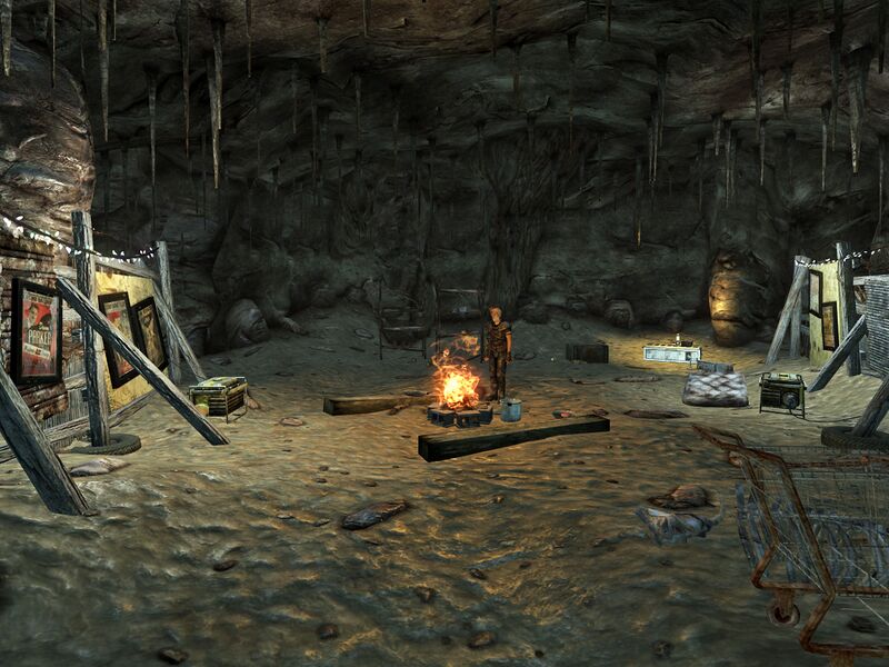 Datei:CJ cave interior.jpg