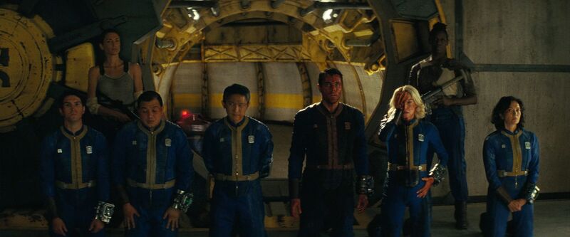 Datei:FoTV Vault 33 dwellers lineup.jpg