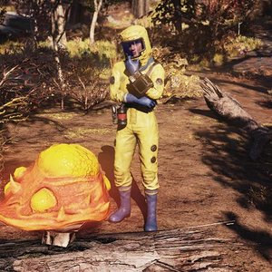 Score s20 apparel outfit vaulttecyellow hazmatsuit c1.webp