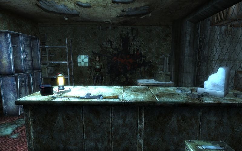 Datei:The Pitt Downtown Friday's Repairs.jpg