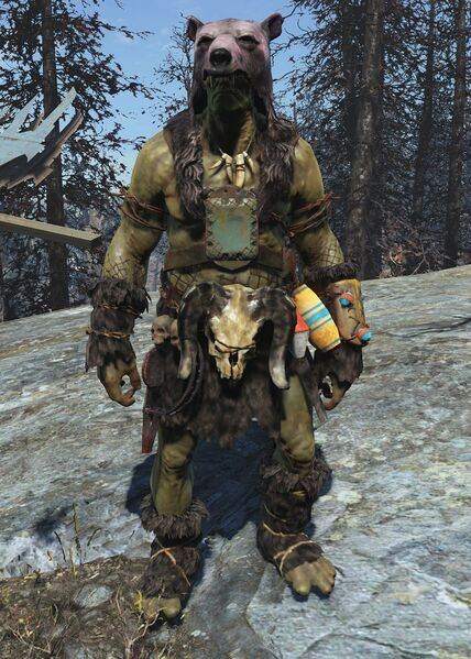 Datei:Super mutant bearskin outfit.jpg