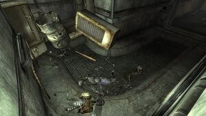 FO3 Roosevelt Academy tunnels 2.jpg