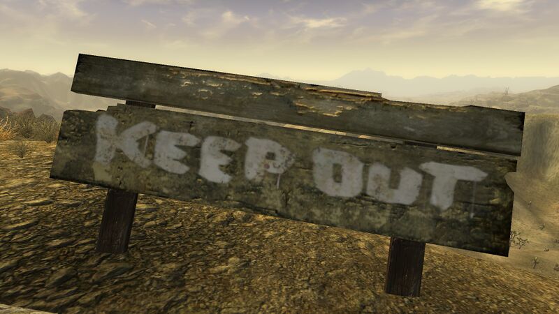 Datei:FNV Goodsprings cemetery KEEP OUT.jpg