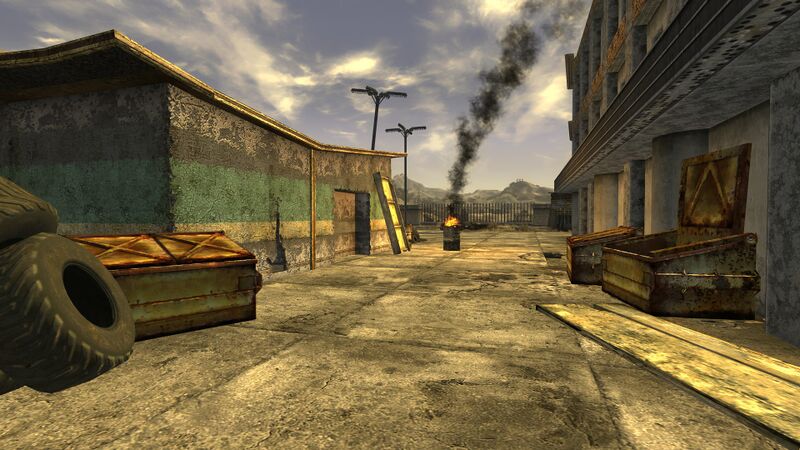 Datei:Dumpsters2 Primm.jpg