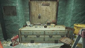 FO4 Gorski Cabin workbench.jpg
