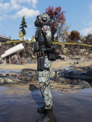Brotherhood Special Ops Suit with Mask Left.png