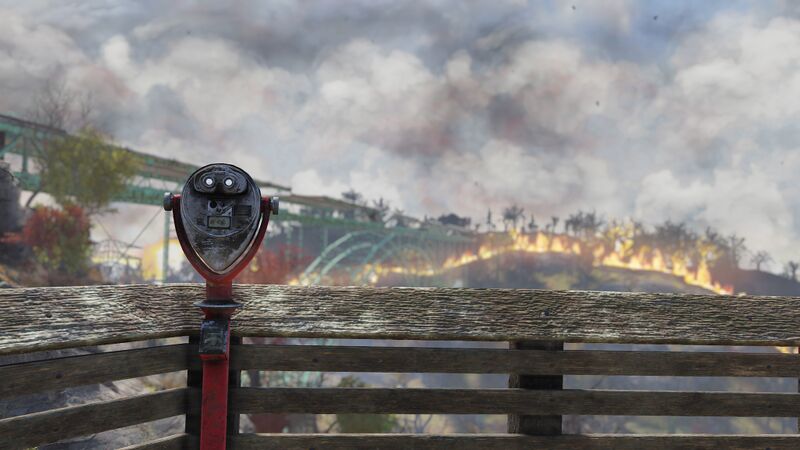 Datei:Nw ls binoculars.jpg