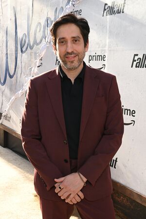 FOTV S1 Amazon Fallout Global Red Carpet Premiere Event 28.jpg