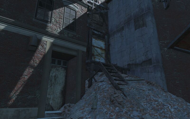 Datei:Hangman's Alley Chained Door.jpg