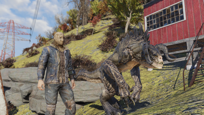 Datei:FO76 Player and tamed deathclaw.png