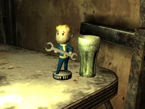 Repair bobblehead Evan King res.jpg